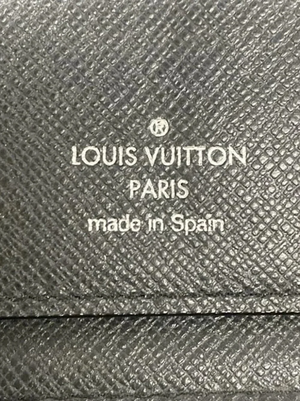 LOUIS VUITTON Zippy Wallet Vertical M32822 Ardoise Taiga Unclear Long Wallet